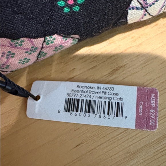 🐈 Vera Bradley Essential Travel Pill Case. Herding Cats. New! - Picture 8 of 10